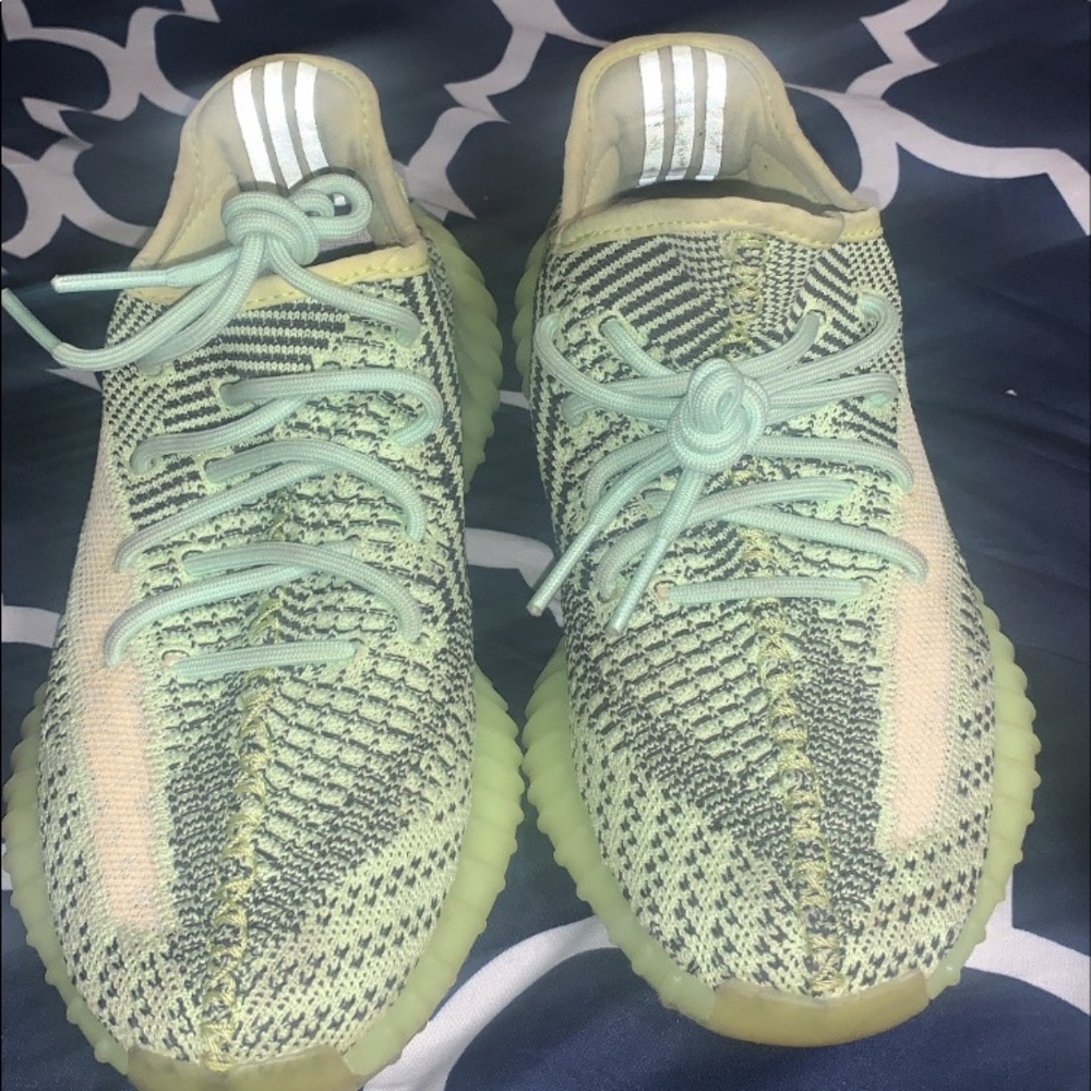 Adidas
Yeezy Boost 350 V2 
“Yeezreel”